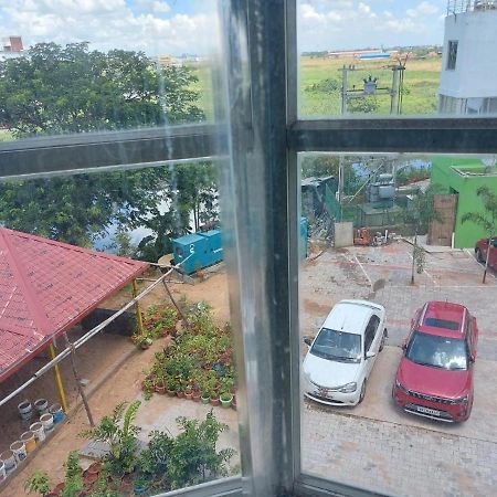Om Leisure Hotel - Bbsr Bhubaneswar Exteriör bild